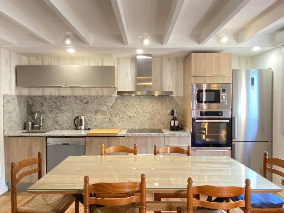 Apartment Le 102. 3 Chambres. Terrasse. Parking. Wifi *